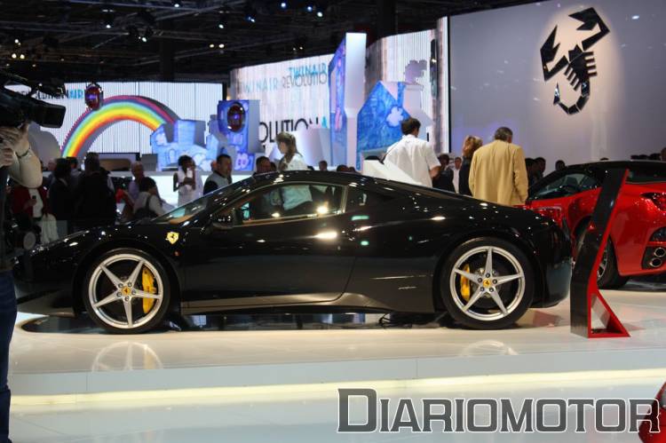 ferrari-458-italia-salon-paris-1 ferrari-458-italia-salon-paris-1