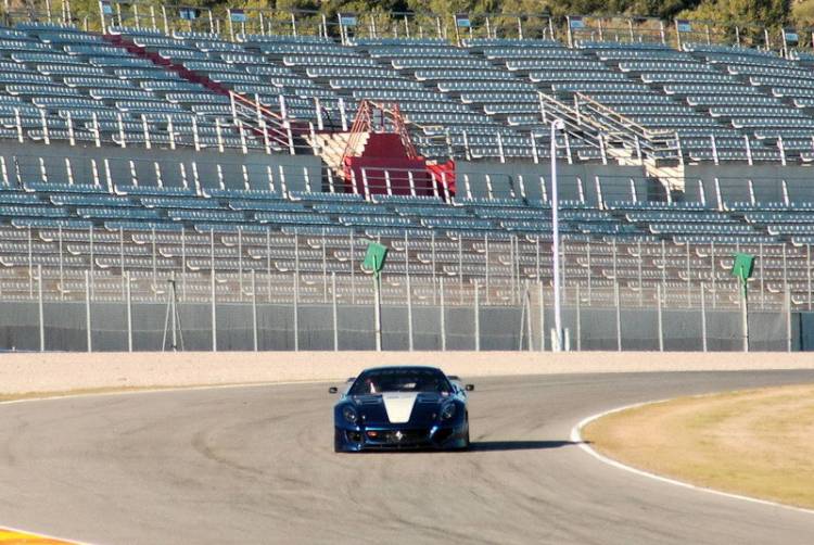 Debút en pista para los Ferrari 599XX Debút en pista para los Ferrari 599XX
