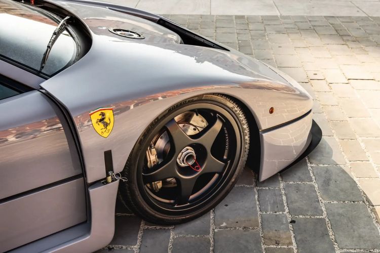 ferrari-f-40-1000-cv-noresizing-04-62f26f62e3f1f_750x.jpg
