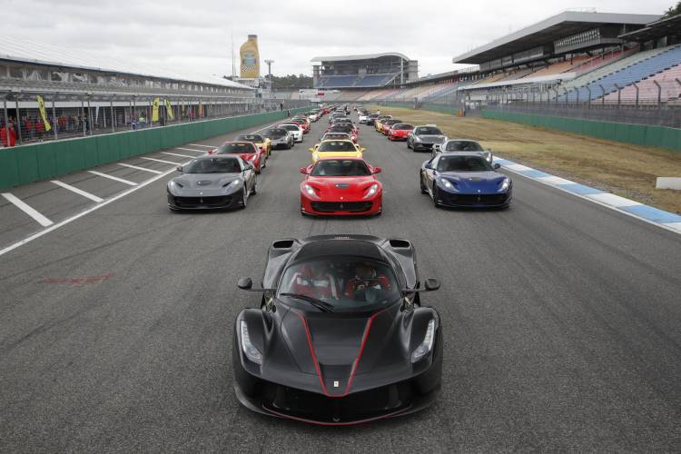ferrari-laferrari-fotos-dm-7_750x.jpg