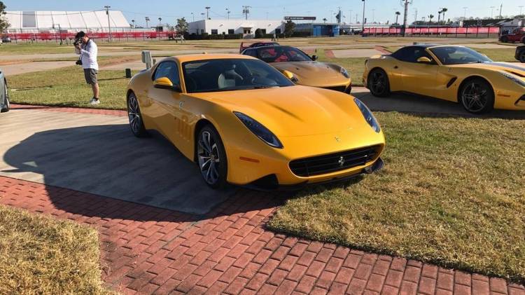 ferrari-sp275-rw-competizione-2016-004_750x.jpg