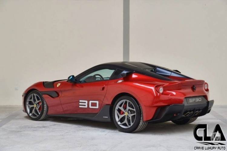 ferrari-sp30-0918-010_750x.jpg