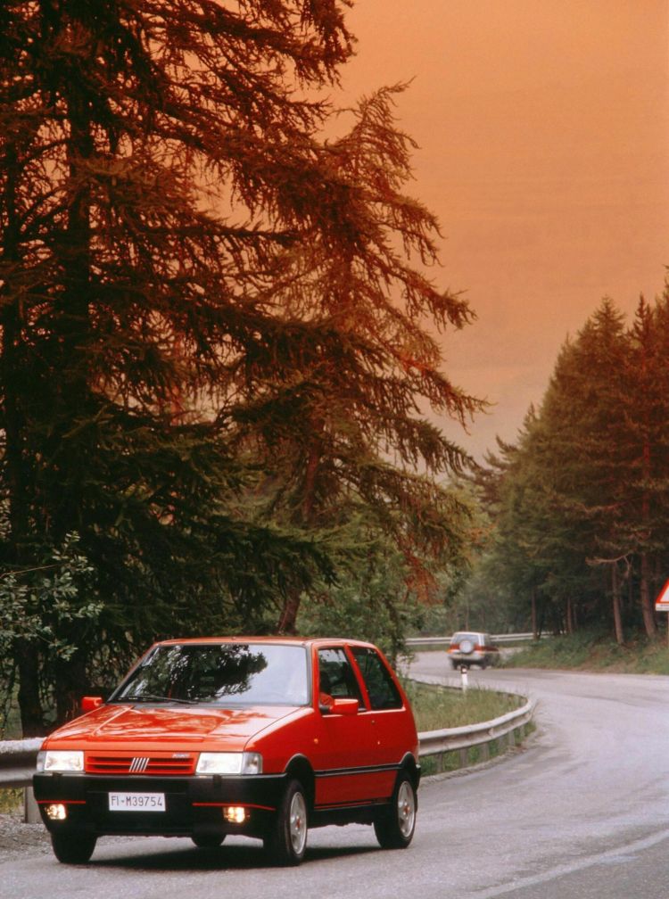 fiat-uno-turbo-prueba-12-63105f06a9dc4-scaled.jpeg_750x.jpg