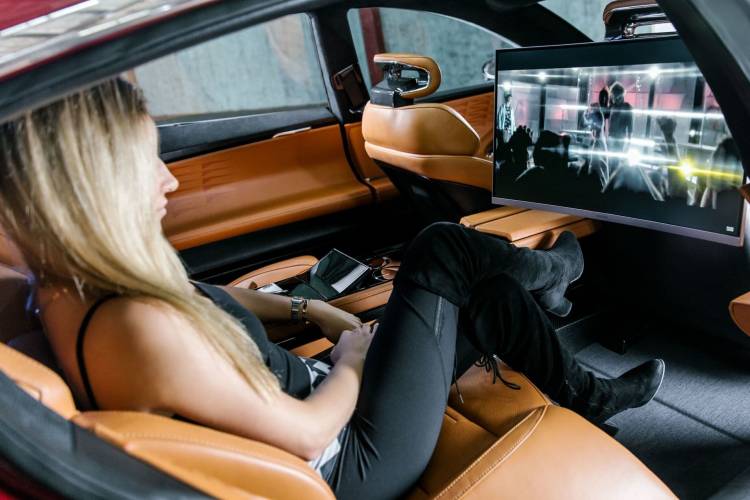 fisker-emotion-2018-10_750x.jpg