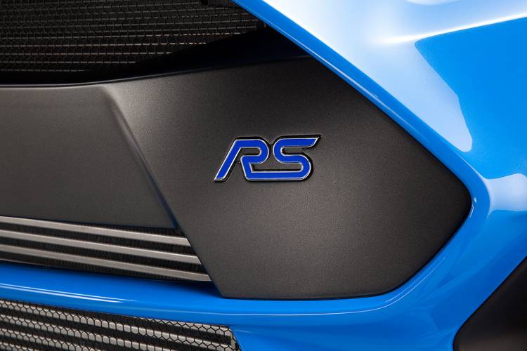 ford-focus-rs-2015-azul-02-1440px