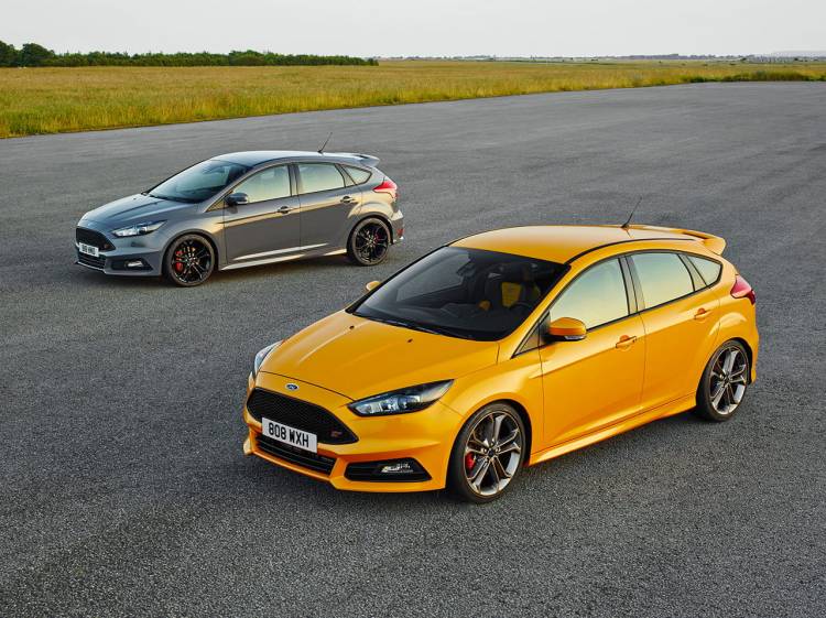ford-focus-st-2015-57