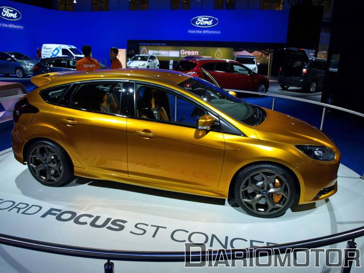 Ford Focus ST 2012 en el Salón de Barcelona Ford Focus ST 2012 en el Salón de Barcelona