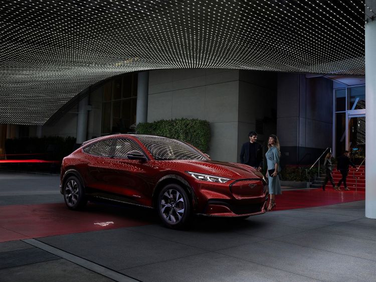 Ford Mustang Mach E 2020 14