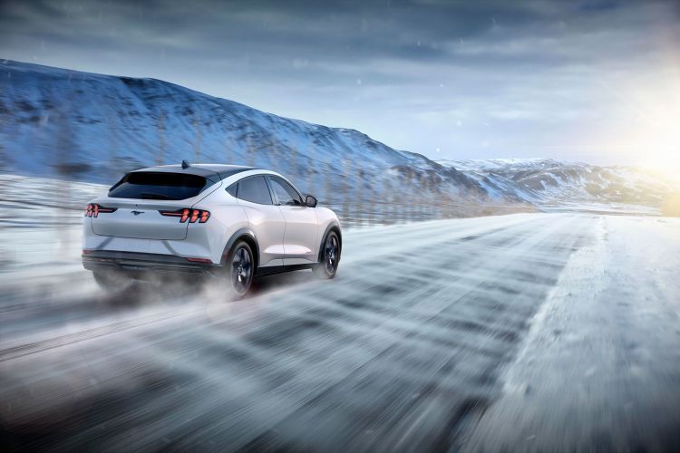 Ford Mustang Mach E 2020 18