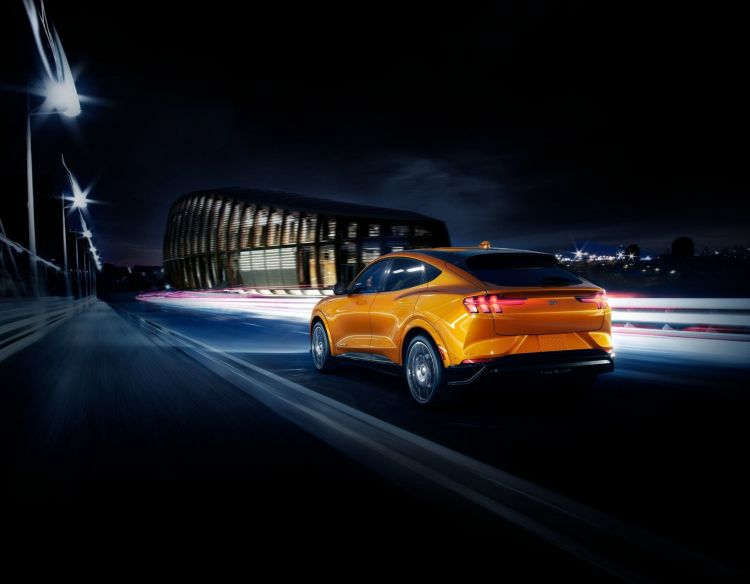 Asi Es El Ford Mustang Mach E Gt De Mas De 70 000 Euros Que Llega A Espana De Momento Con Precio Provisional Diariomotor