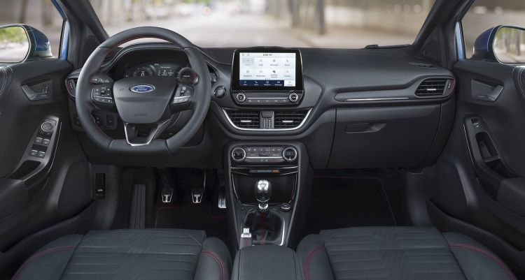 ford-puma-2019-interior-06_750x.jpg