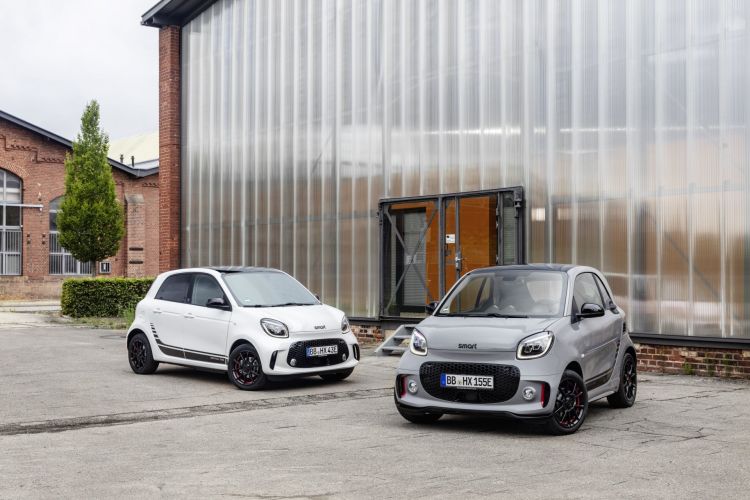 Die Neue Generation: Smart Eq Fortwo Und Forfour The New Generation: Smart Eq Fortwo And Forfour