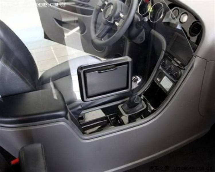 geely-englon-txn-4_750x.jpg
