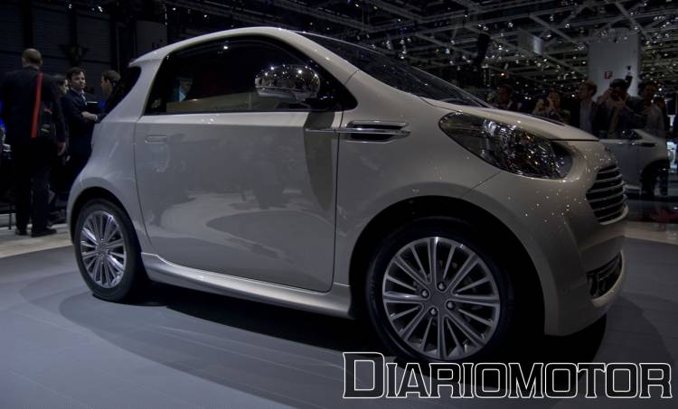 Aston Martin Cygnet en Ginebra 2010 Aston Martin Cygnet en Ginebra 2010