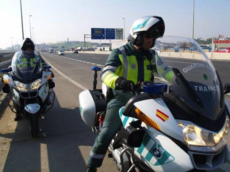 guardia_civil_trafico2 guardia_civil_trafico2