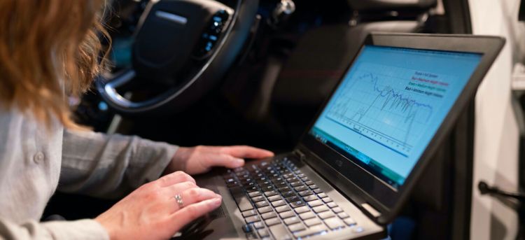 Hackear Coche 01 Hackear Coche 01