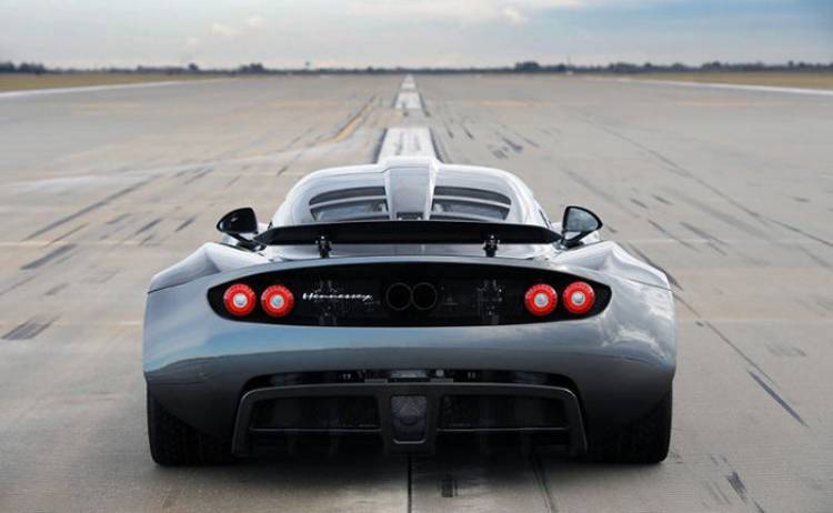 hennessey-venom-gt-record-11-dm-700px_750x.jpg