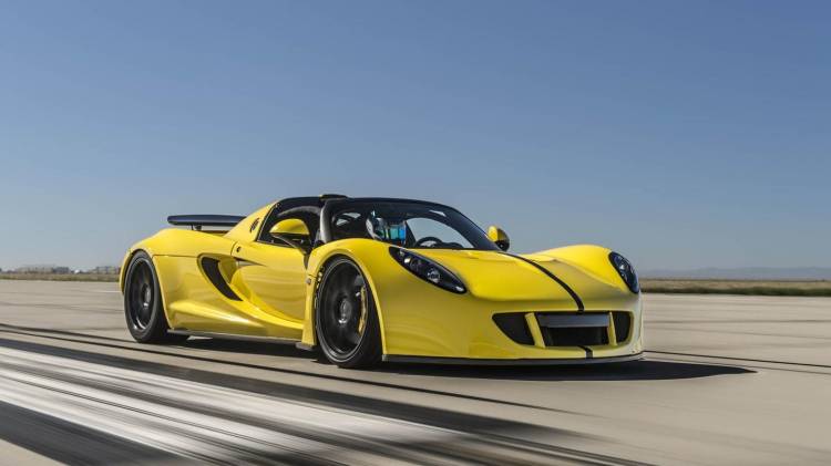 hennessey-venom-gt-spyder-record-guinness-2016-15 hennessey-venom-gt-spyder-record-guinness-2016-15