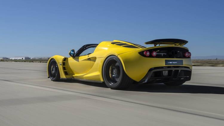 hennessey-venom-gt-spyder-record-guinness-2016-16 hennessey-venom-gt-spyder-record-guinness-2016-16