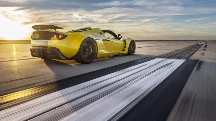 hennessey-venom-gt-spyder-record-guinness-2016-32_750x.jpg