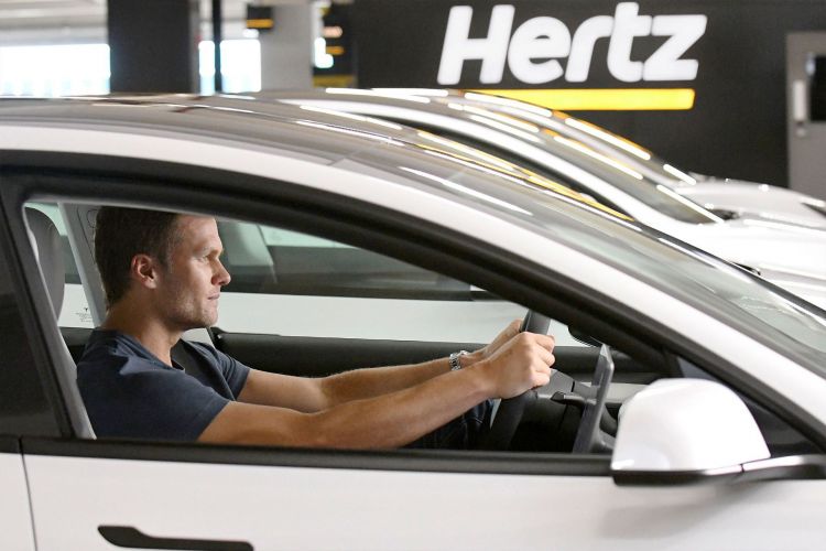 Hertz Compra Tesla Model 3 3