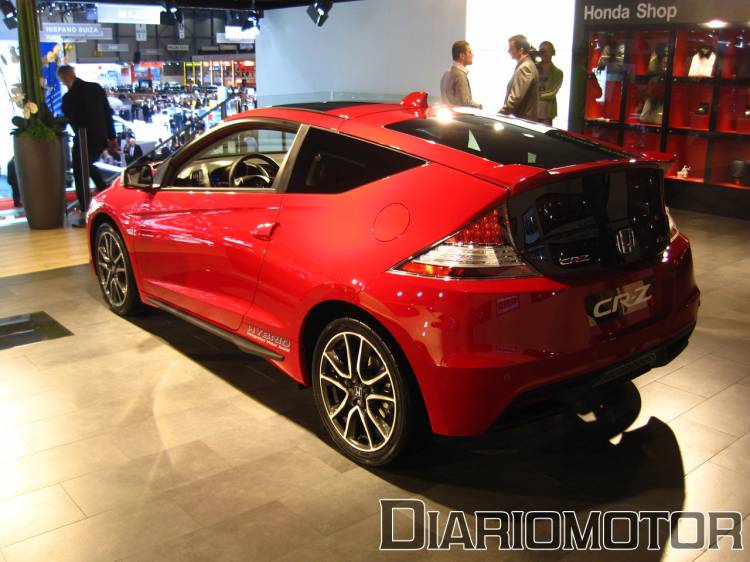 Honda CR-Z en el Salón de Ginebra Honda CR-Z en el Salón de Ginebra