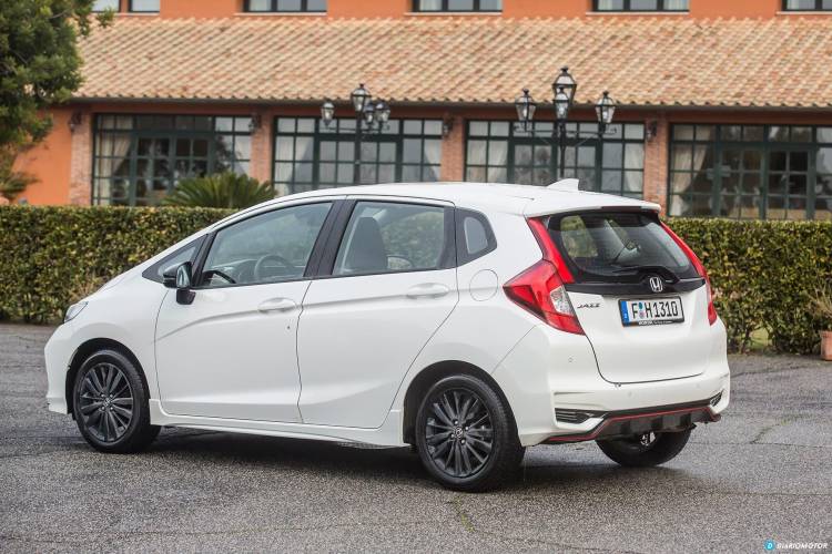 honda_jazz_2018_mdm_00001