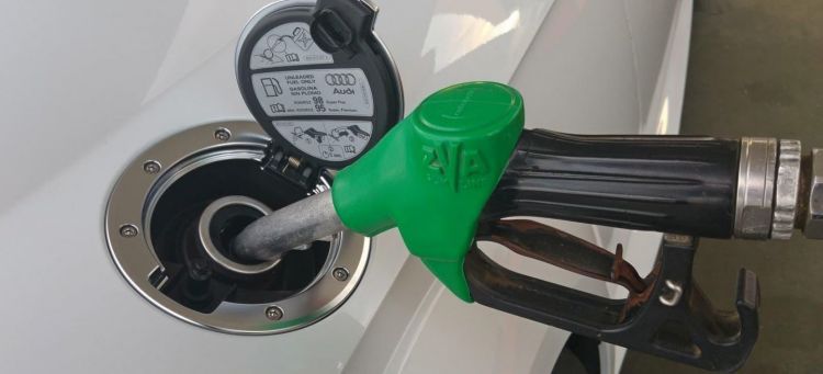 Inconvenientes Combustibles Sinteticos Repostaje Gasolina
