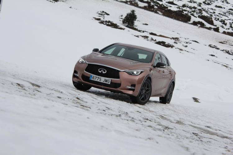 infinitiq30_3