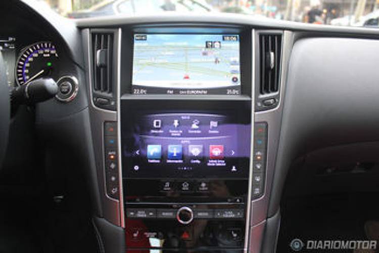 infinitiq50_presen12