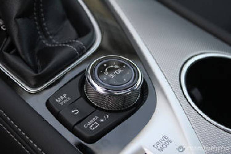 infinitiq50_presen22