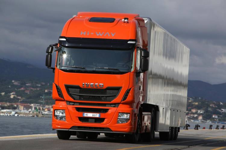 iveco-stralis-hi-way-1 iveco-stralis-hi-way-1