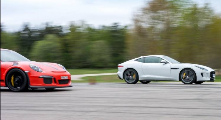 jaguar-f-type-r-porsche-911-gt3-rs-video-2016-00 jaguar-f-type-r-porsche-911-gt3-rs-video-2016-00