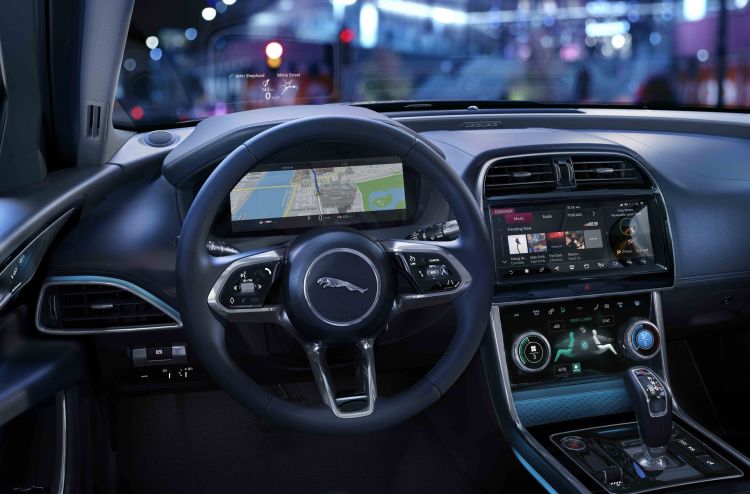 Jaguar Xe 2019 7 Interior
