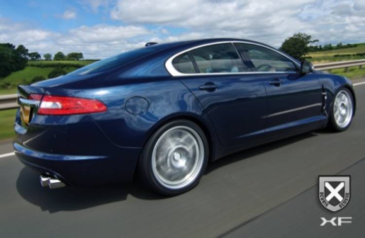 jaguar-xf-ecurie-ecosse-2_750x.jpg