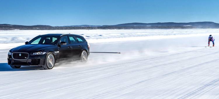 jaguar-xf-video-record-esquiador-03