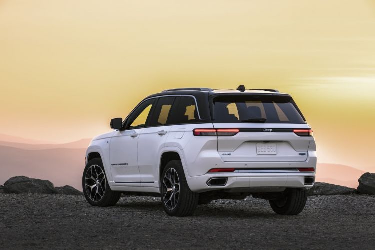 Jeep Grand Cherokee 2022 0921 038