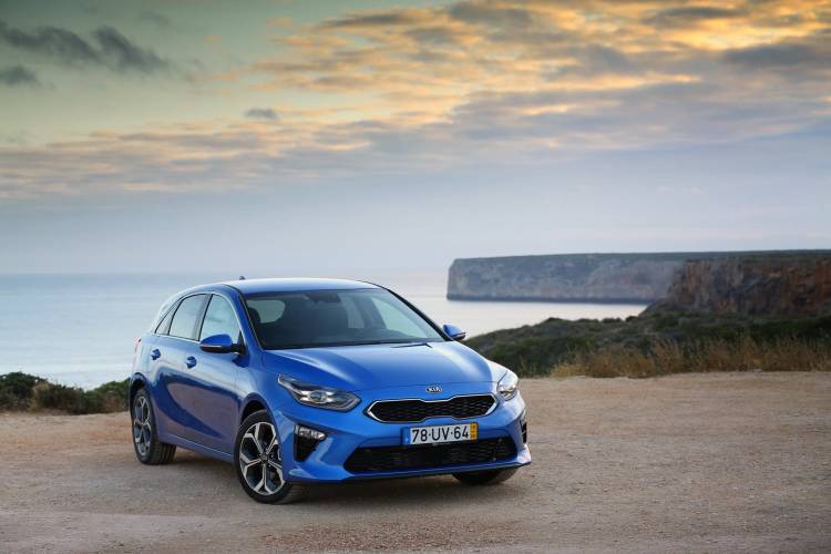 Kia Ceed 1 6 Crdi 6mt Transmission 136hp Blue Flame 02 Kia Ceed 1 6 Crdi 6mt Transmission 136hp Blue Flame 02