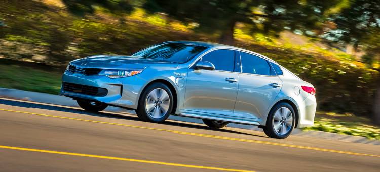 kia-optima-plug-in-hybrid-2017-08 kia-optima-plug-in-hybrid-2017-08