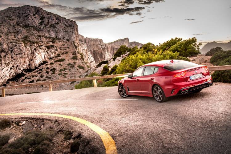 kia-stinger-gt-dm-7 kia-stinger-gt-dm-7
