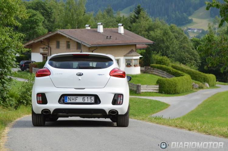 kia_pro_ceed_GT_1280_23