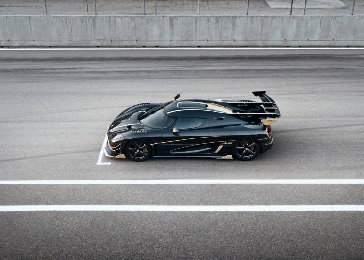 koenigsegg-agera-final-edition-1_750x.jpg