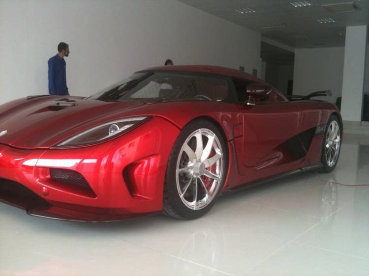 koenigsegg-agera-r-espia-1 koenigsegg-agera-r-espia-1