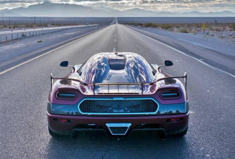 koenigsegg-agera-rs-record-velocidad-041117-001 koenigsegg-agera-rs-record-velocidad-041117-001