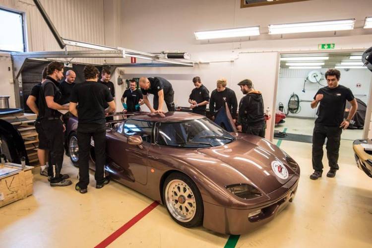 koenigsegg-cc-proto-10_750x.jpg
