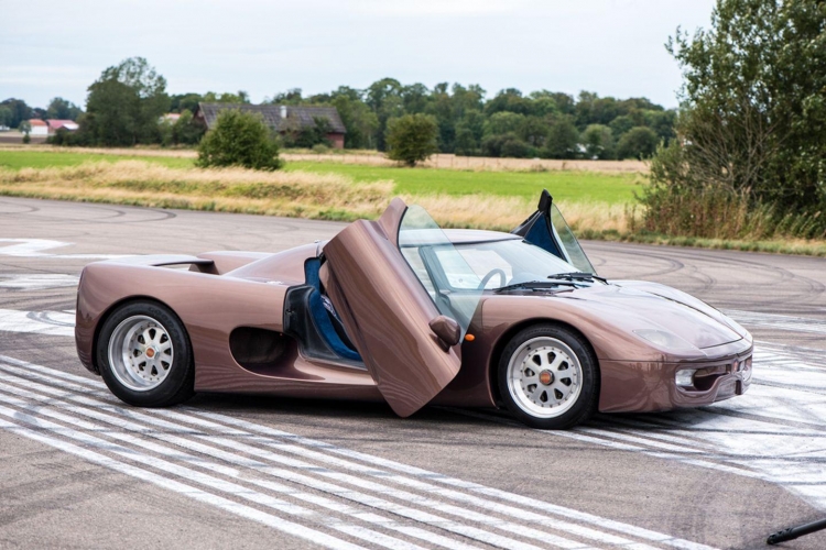 koenigsegg-cc-proto-8 koenigsegg-cc-proto-8