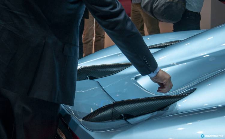 koenigsegg-regera-aleron-video-03-1440px