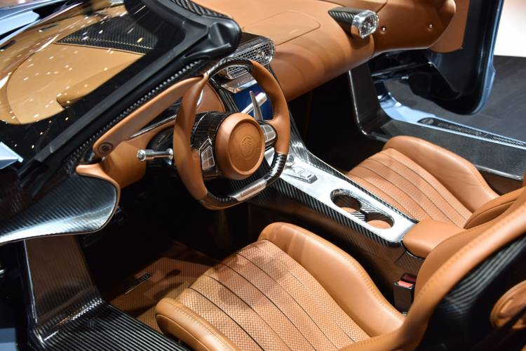 koenigsegg-regera-ginebra-030315-01
