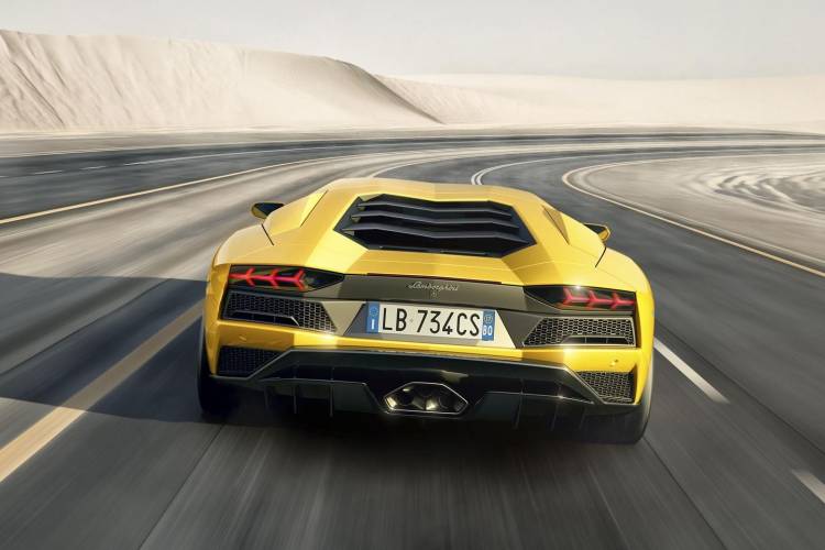 lamborghini-aventador-s-2017-003
