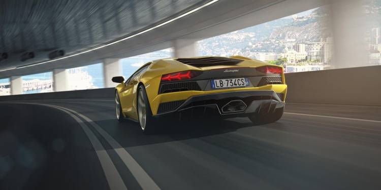 lamborghini-aventador-s-2017-009